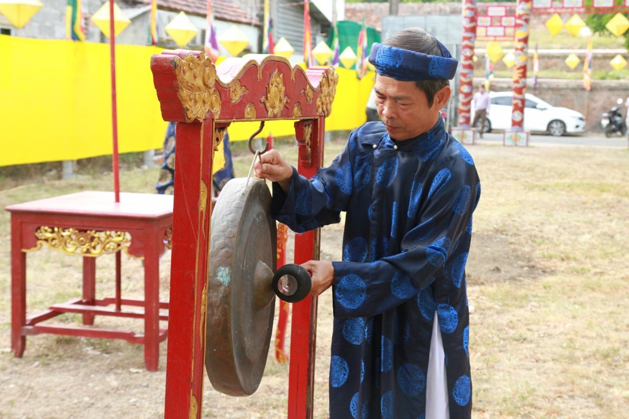 te-dan-am-hon-tuong-nho-nguoi-tu-nan-trong-bien-co-kinh-do-that-thu
