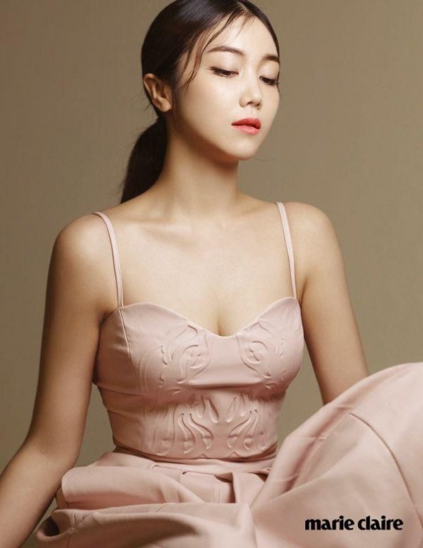 kim-ok-bin-bi-don-ngoai-tinh-voi-song-joong-ki-dep-co-nao
