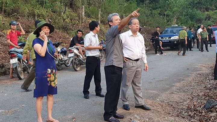 chay-rung-o-thua-thien-hue-chu-tich-tinh-den-hien-truong-chi-dao-dap-lua