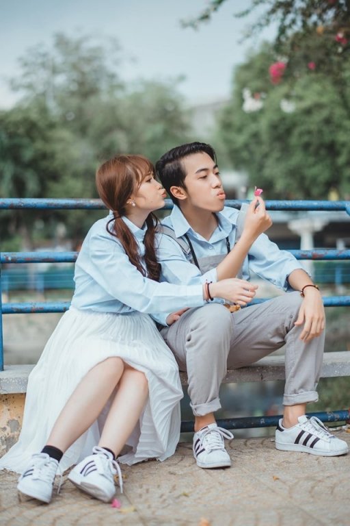binh-yen-tu-trong-tam-hon-bo-anh-cuoi-sieu-de-thuong-cua-cap-doi-mai-quynh-anh-va-cris-phan