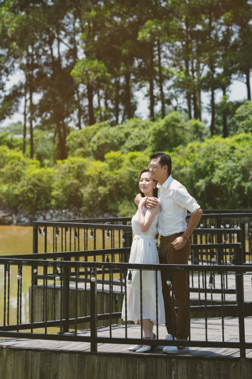 Đan Lê đăng ảnh tình bể tình bên chồng, chia sẻ về mối tình 20 năm:
