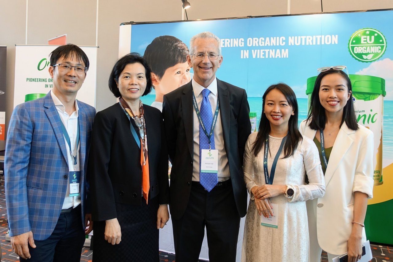 vinamilk-la-dai-dien-duy-nhat-cua-chau-a-trinh-bay-ve-xu-huong-organic-tai-hoi-nghi-sua-toan-cau-2019