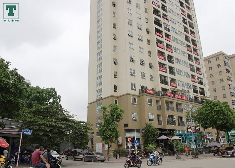 ngung-du-an-bai-xe-ngam-xe-thit-cong-vien-cau-giay