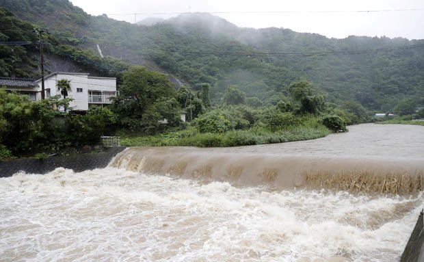 nhat-ban-hon-12-trieu-nguoi-so-tan-vi-canh-bao-lu-lut-va-lo-dat