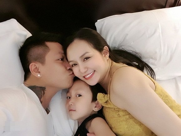 Tuấn Hưng nịnh vợ: