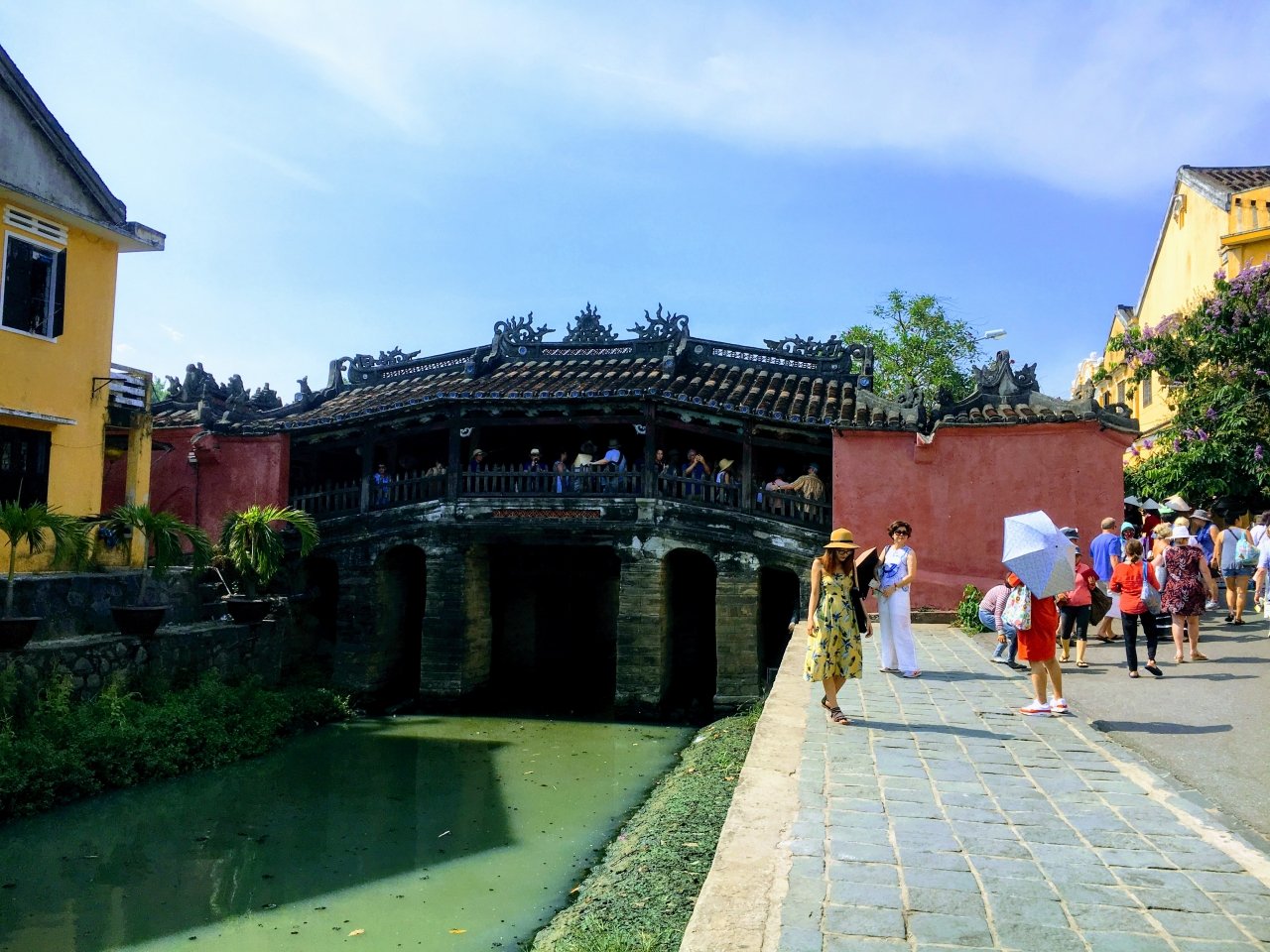 cong-trinh-in-tren-to-tien-20-ngan-dong-nam-o-dau
