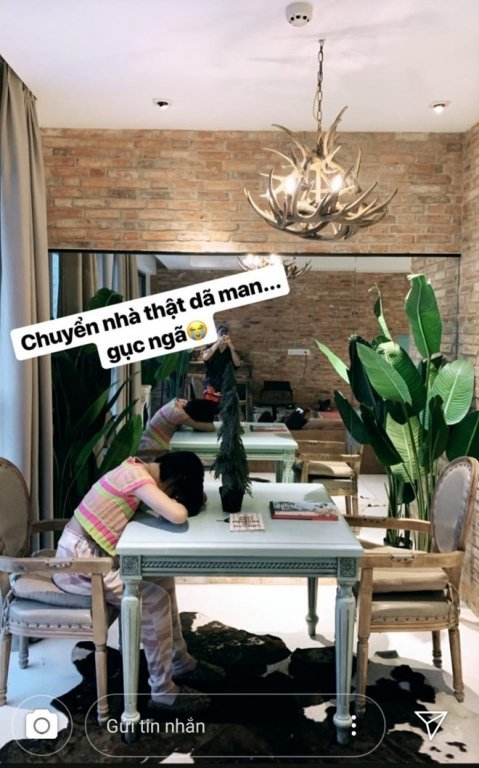 Hotgirl Châu Bùi khoe mua được nhà ở TP.HCM khi mới 22 tuổi.