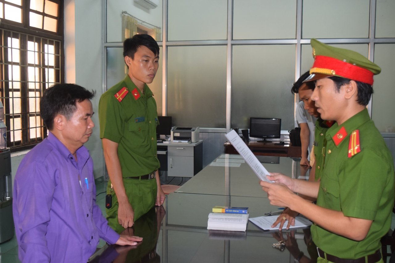 dau-tranh-quyet-liet-voi-cat-tac-bao-ve-cuoc-song-binh-yen-cho-nhan-dan