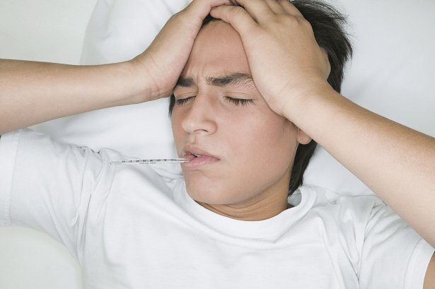 Bao nhiêu độ là sốt? Hạ sốt đúng cách như thế nào?