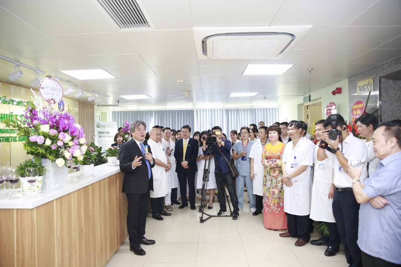 khai-truong-trung-tam-phau-thuat-tao-hinh-tham-my-benh-vien-huu-nghi-viet-duc