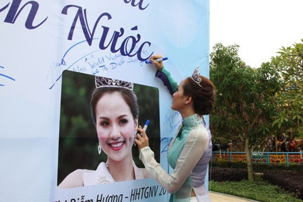 su-dung-tieng-anh-than-sau-nguoi-dep-viet-da-o-mot-dang-cap-khac