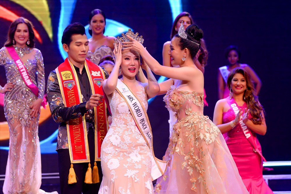 su-doi-duong-yen-ngoc-thi-hoa-hau-tu-thoi-ngo-thanh-van-truoc-khi-da-thung-dong-nhi-da-tung-dung-nia-lan-khue
