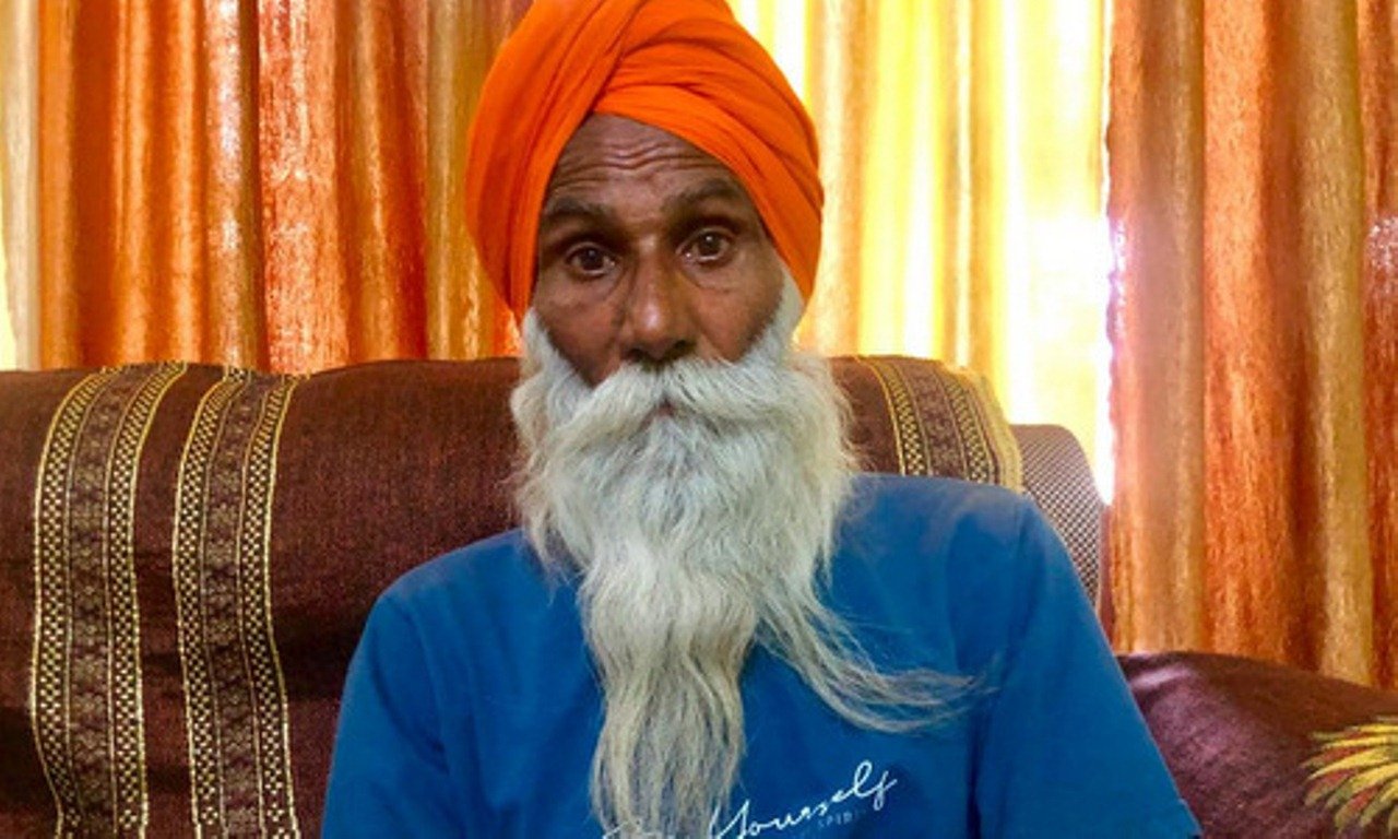 Ông nội Gurmeet của bé Gurupreet. (Ảnh: CNN).