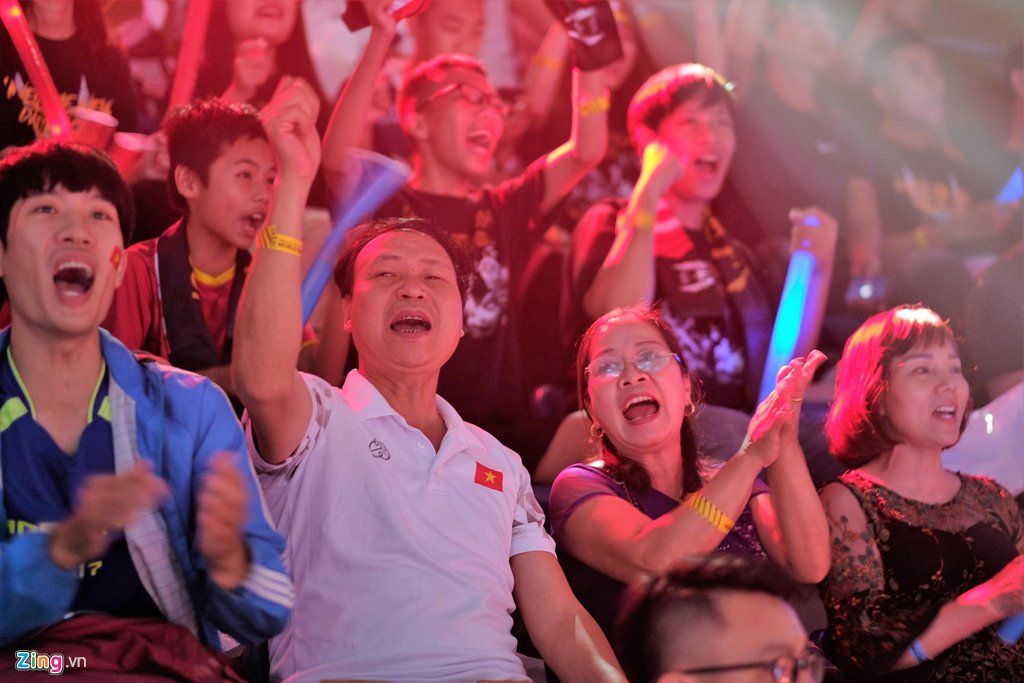 Ha Dai Bac nghet tho, eSport Viet Nam lan dau vo dich the gioi hinh anh 5 