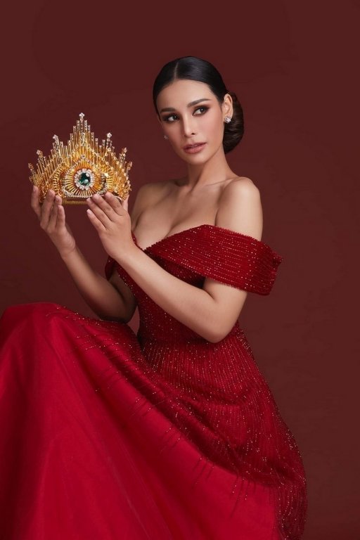 tan-hoa-hau-hoa-binh-thai-lan-2019-dang-quang-trong-su-chi-trich-cua-khan-gia-quoc-te