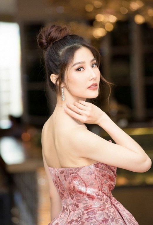 Diễm My 9x chia sẻ khi yêu cô sẽ yêu lý trí ở một số khía cạnh như