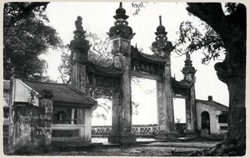 gs-le-van-lan-ke-chuyen-song-to-lich-2000-nam