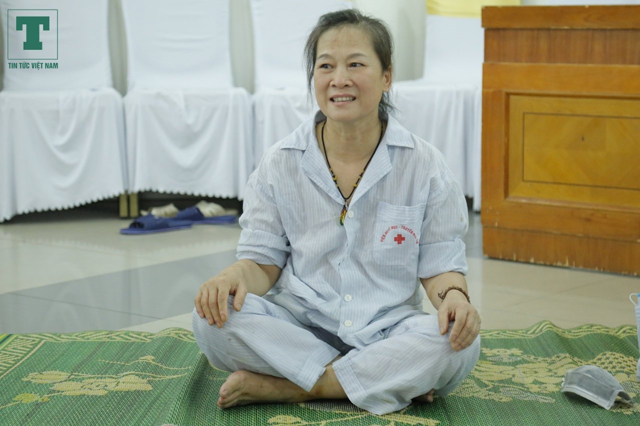lop-hoc-yoga-mien-phi-doc-dao-danh-cho-benh-nhan-ung-thu