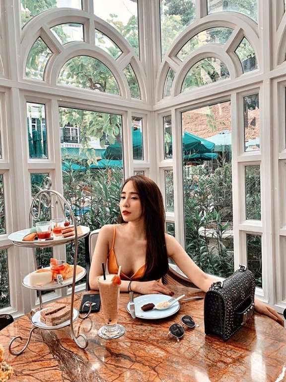 Trở lại màn ảnh sau nhiều năm vắng bóng, Quỳnh Nga gây chú ý khi vào vai Nhã trong phim