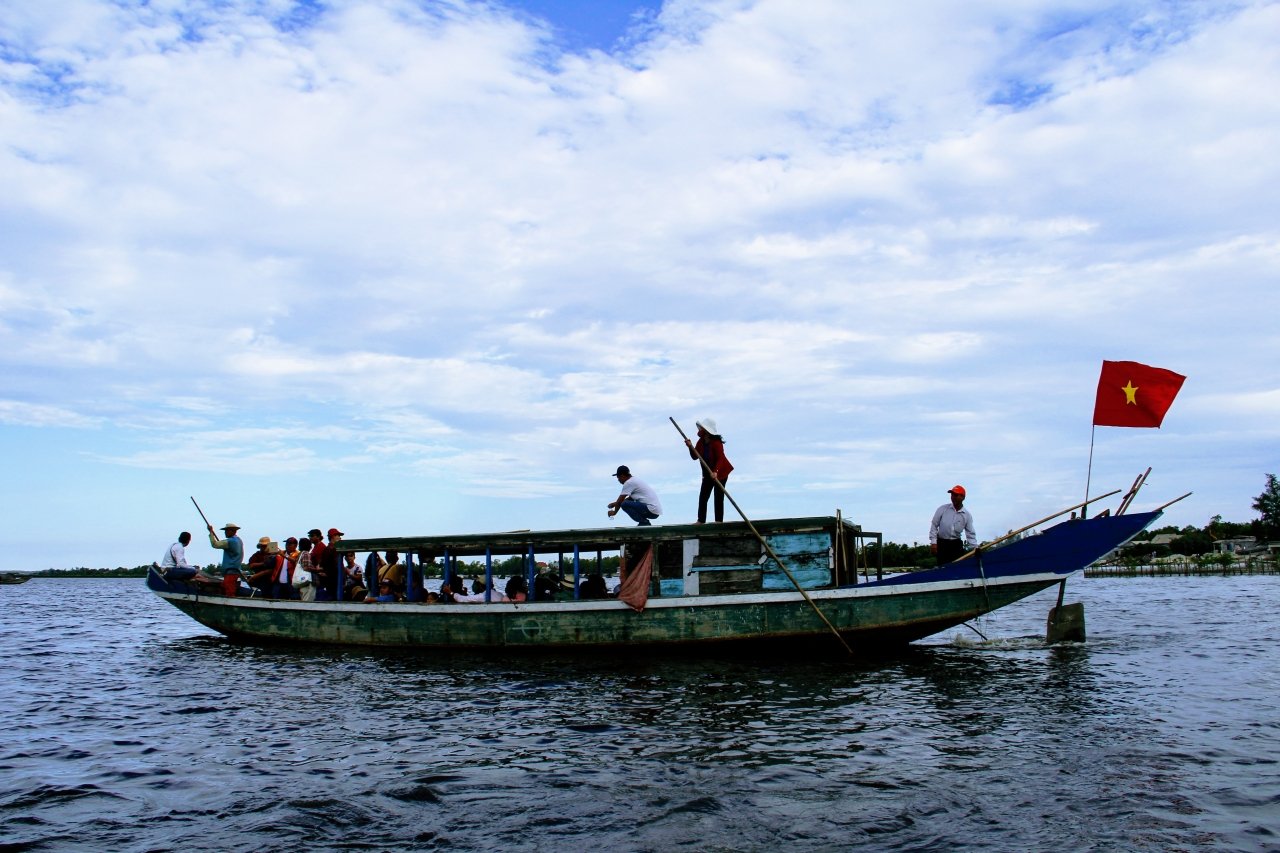 kham-pha-vung-dam-pha-nuoc-lo-lon-nhat-dong-nam-a