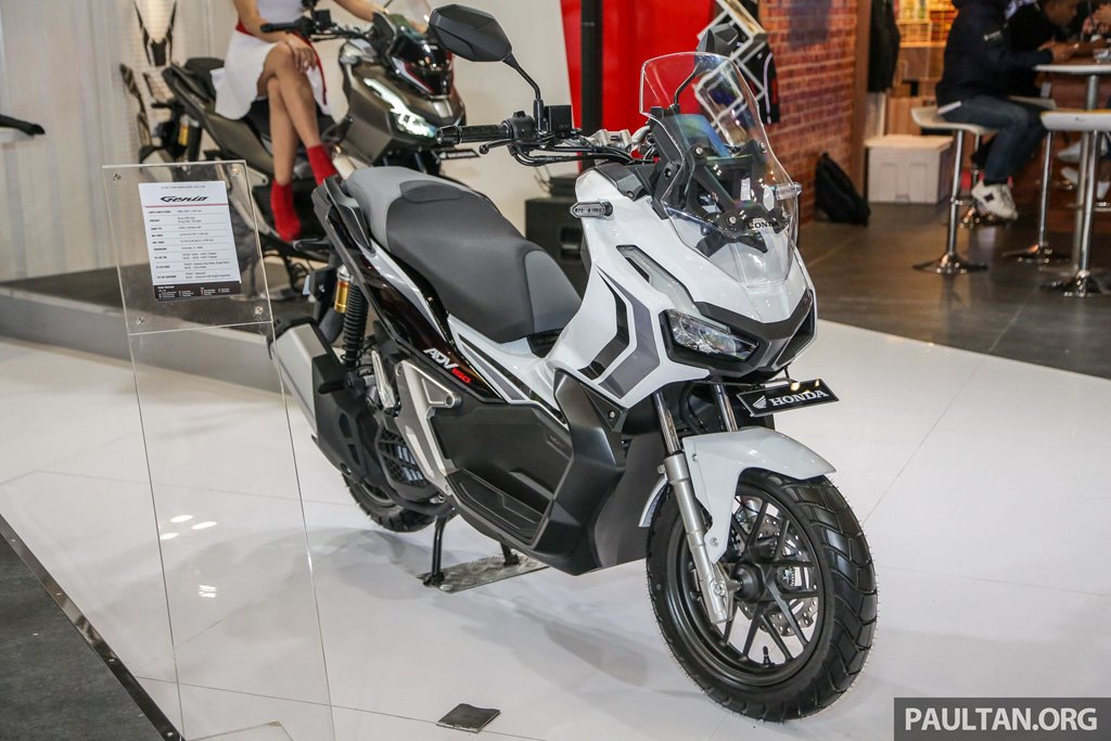 xe-ga-dia-hinh-honda-adv-150-ra-mat-gia-hon-2400-usd