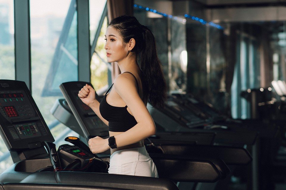 than-hinh-nong-bong-cua-hot-girl-bach-bien-ngoc-lan