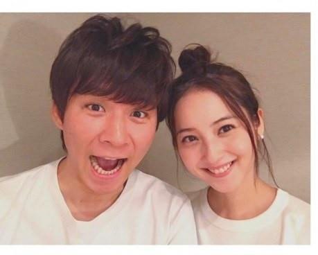 de-nhat-my-nhan-nhat-ly-hon-vi-khong-hoa-hop-chuyen-chan-goi-voi-chong
