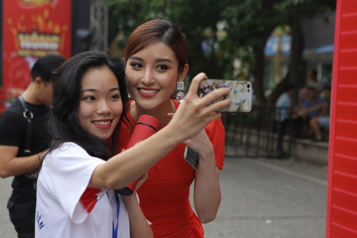 dan-sao-bac-nhat-vpop-se-tu-hoi-trong-le-hoi-am-nhac-am-thuc-pho-hang-nong-tai-kcn-tan-thoi-hiep-tphcm