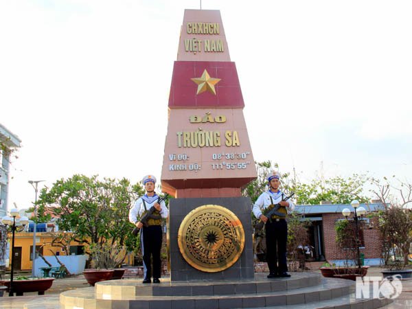 Chủ quyền biển đảo Việt Nam. Quyền chủ quyền là gì? Vùng đặc quyền kinh tế biển là gì? Thềm lục địa là gì?