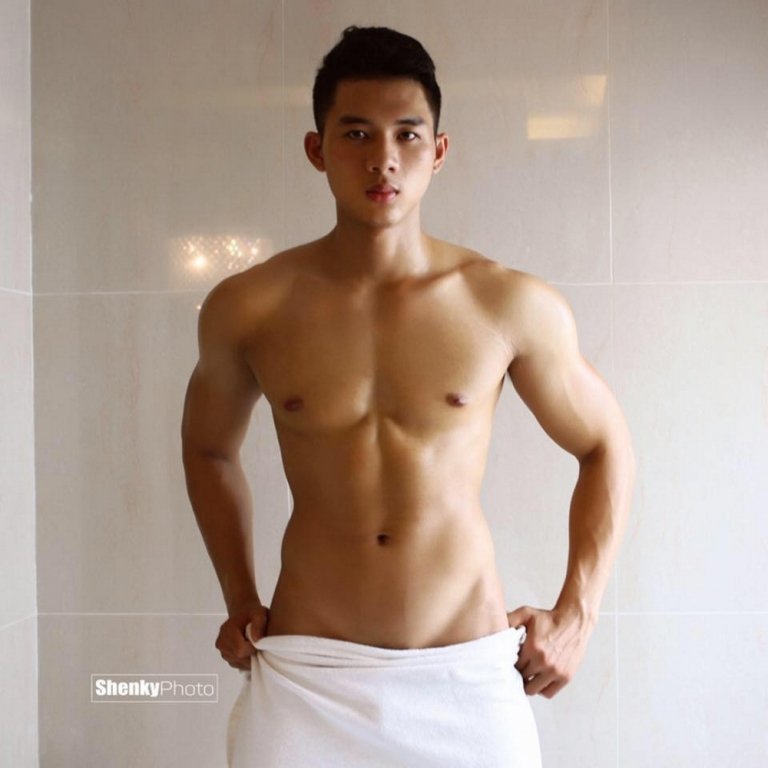dai-dien-viet-nam-tai-mister-world-2019-bo-thi-vi-mau-thuan-voi-ong-bau