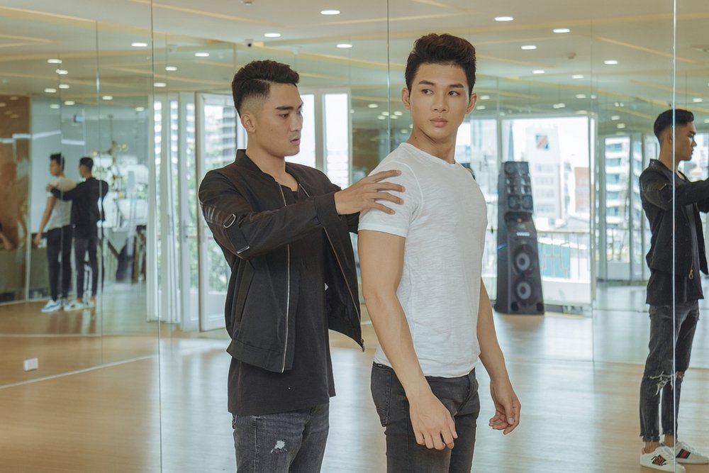 dai-dien-viet-nam-tai-mister-world-2019-bo-thi-vi-mau-thuan-voi-ong-bau