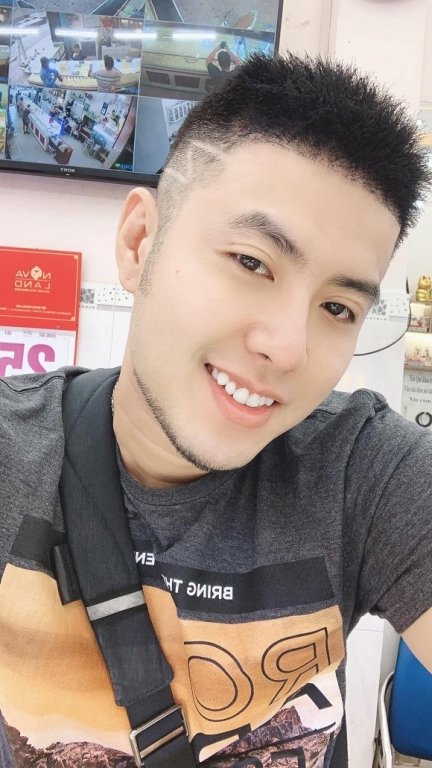 Akira khoe được fan nữ tặng 10 triệu đồng vào tài khoản chúc mừng sinh nhật.