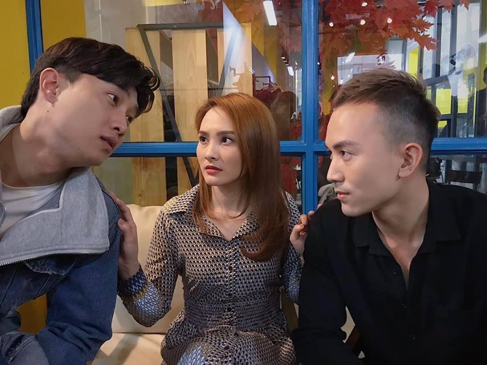 Trước câu hỏi lựa chọn yêu 1 trong các nữ diễn viên trong phim là Thu Huệ, Anh Thư, Bảo Hân và Nhã anh sẽ chọn ai, diễn viên Anh Vũ (đảm nhận vai Dũng trong
