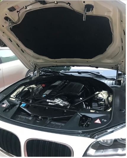 bmw-740li-sau-gan-10-nam-su-dung-co-gia-re-hon-300-trieu-dong-so-voi-toyota-camry-the-he-moi-nhat