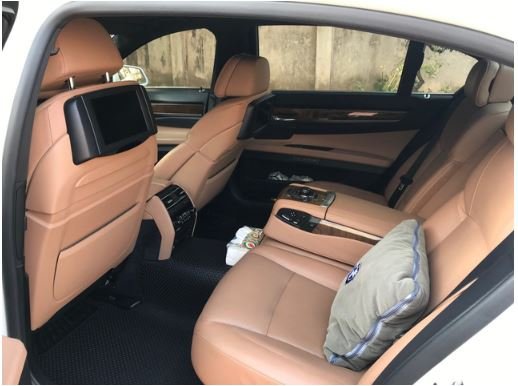 bmw-740li-sau-gan-10-nam-su-dung-co-gia-re-hon-300-trieu-dong-so-voi-toyota-camry-the-he-moi-nhat