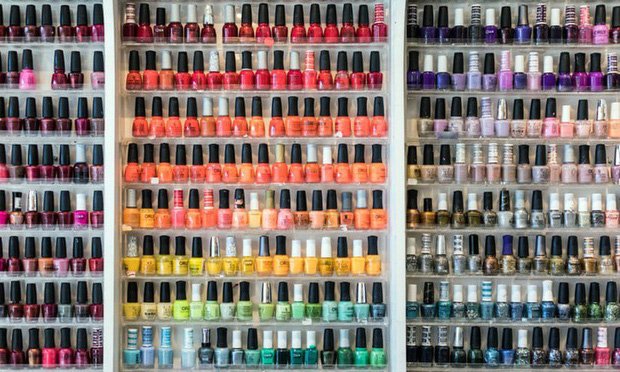 Câu chuyện của 2 phụ nữ gốc Việt làm nghề nail ở Mỹ: Tiền kiếm dễ nhưng nước mắt chảy ngược vào trong, đánh đổi sức khỏe để mưu sinh trên đất khách - Ảnh 7.