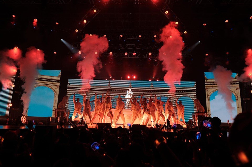 son-tung-m-tp-he-lo-nhung-hinh-anh-dau-tien-cua-sky-tour-2019-tai-thanh-pho-ho-chi-minh