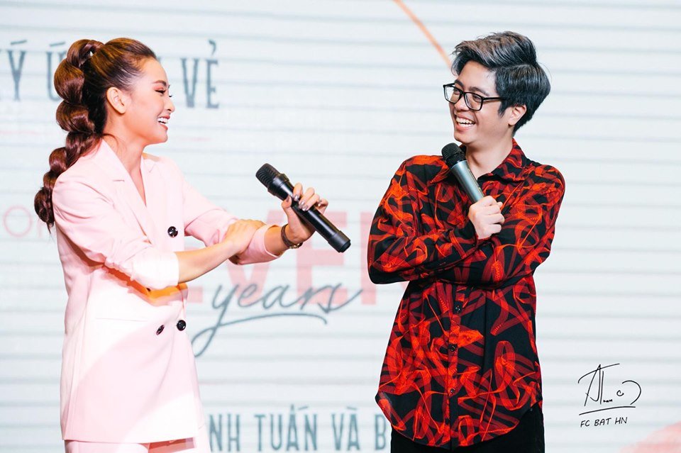 ky-uc-vui-ve-bui-anh-tuan-va-ban-fan-meeting-sinh-nhat-7-tuoi-cua-fc-bui-anh-tuan