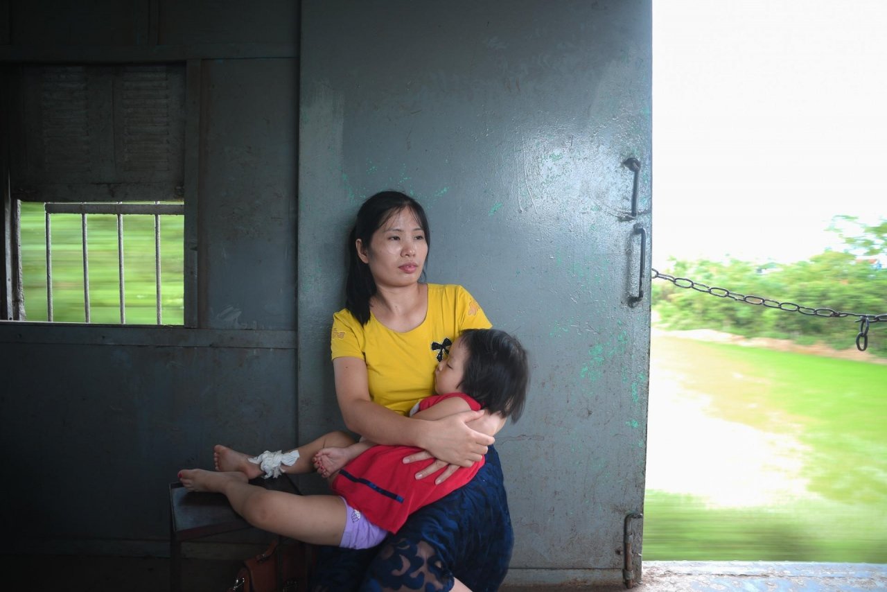 7 gio tren chuyen xe lua vang khach nhat ca nuoc hinh anh 14 
