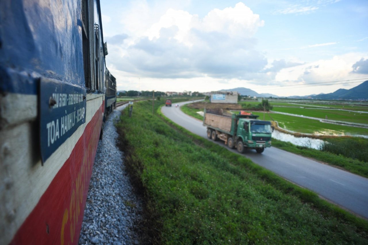 7 gio tren chuyen xe lua vang khach nhat ca nuoc hinh anh 5 