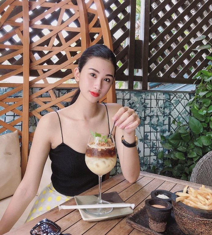 5-nguoi-dep-co-so-do-nong-bong-nhat-hoa-hau-the-gioi-viet-nam-2019