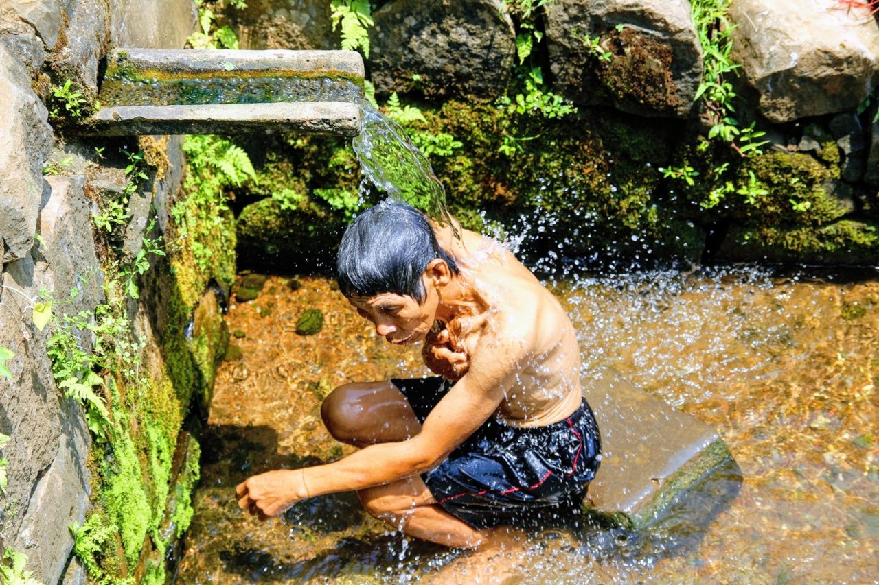 den-quang-tri-kham-pha-he-thong-gieng-co-nghin-nam-chua-bao-gio-can