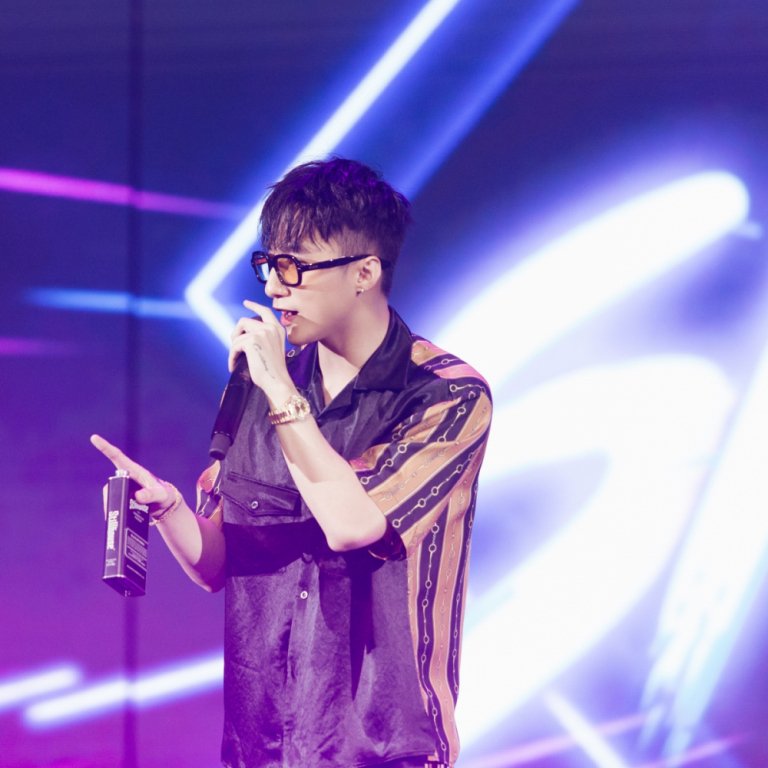 duoc-fan-nu-to-tinh-son-tung-m-tp-lap-tuc-dong-y-ket-hon