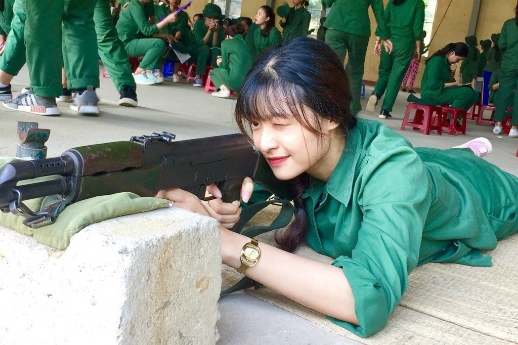 loat-anh-doi-thuong-cua-a-hau-the-gioi-viet-nam-nguyen-ha-kieu-loan