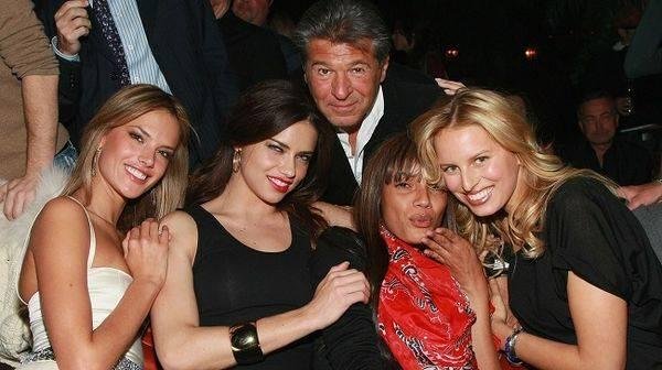 victorias-secrect-co-the-huy-show-do-chieu-mo-nguoi-mau-chuyen-gioi