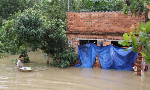 Cuộc chạy lũ của người dân Tây Nguyên