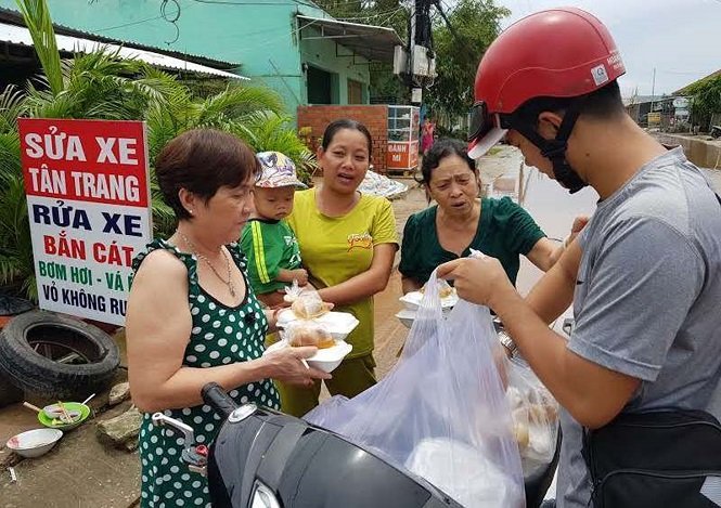 Cuộc sống người dân Phú Quốc bị đảo lộn trong trận lụt lịch sử