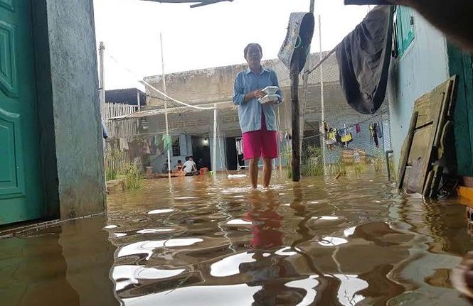 Cuộc sống người dân Phú Quốc bị đảo lộn trong trận lụt lịch sử