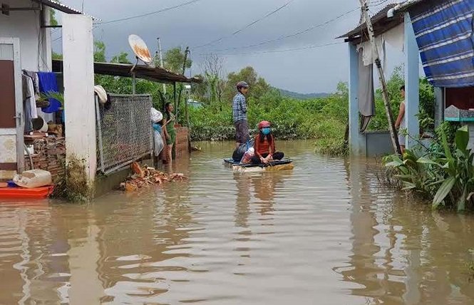 Cuộc sống người dân Phú Quốc bị đảo lộn trong trận lụt lịch sử