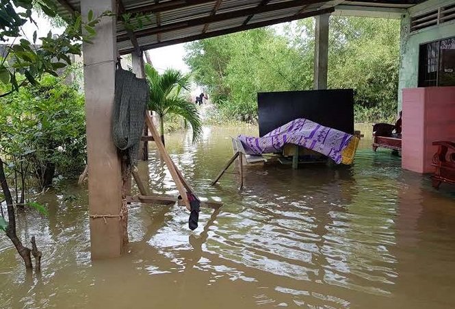 Cuộc sống người dân Phú Quốc bị đảo lộn trong trận lụt lịch sử